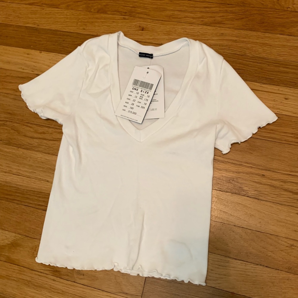 White brandy ruffle sleeve t-shirt with scoop neck